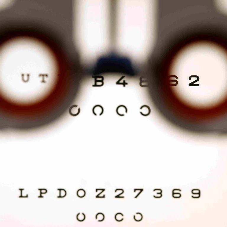 Ontario reaches funding deal with optometrists; changes seniors' eye exam eligibility